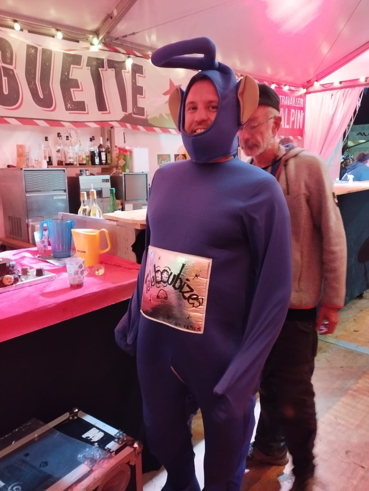 Le bar de la guinguette